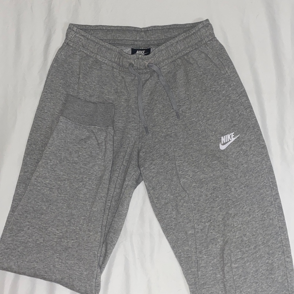 Nike Women’s Sweapants